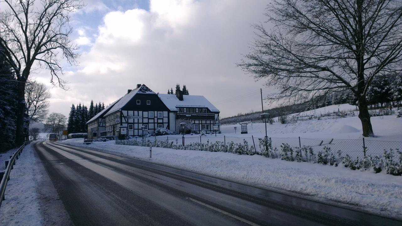 Hennetaler Hof Hotel Erflinghausen Exterior foto